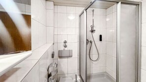 Unclassified image, 3 of 56, button