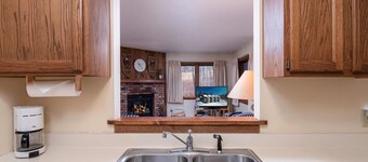 Kettlebrook Two Bedroom Great Spot for a Skiing Family or Couples