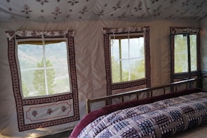 1 quarto, roupa de cama