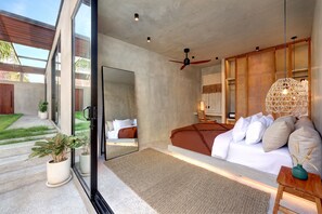 2 bedrooms, in-room safe, desk, laptop workspace