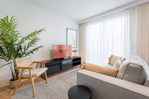 TV - GuestReady - Modern ambience in Porto (Porto)