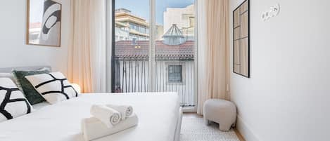 1 dormitorio, escritorio, Internet y ropa de cama