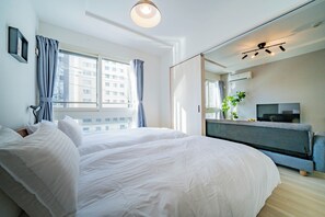 1 habitación, tabla de planchar con plancha, wifi gratis y ropa de cama