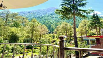 Luxe kamer, balkon | Uitzicht vanaf balkon