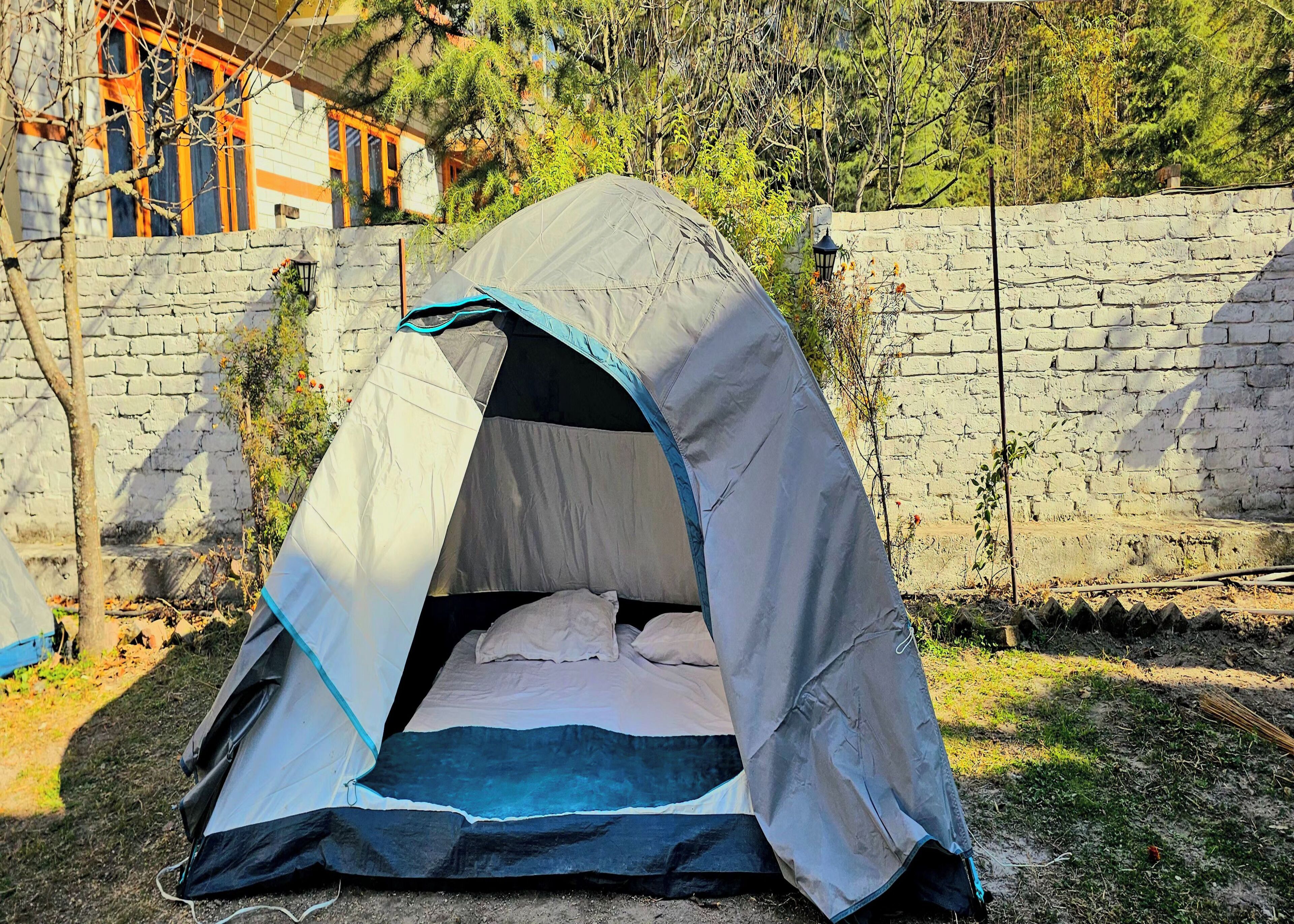 Tenda Klasik | Ruang kerja ramah laptop dan Wi-Fi gratis