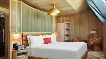 1 slaapkamer, een bureau, een strijkplank/strijkijzer, wifi