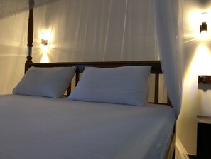 1 bedroom, desk, soundproofing, free WiFi