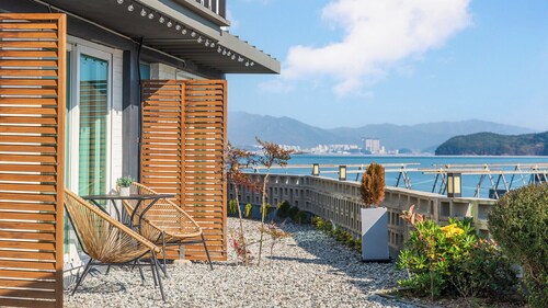Namhae Yujane Pension