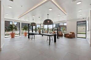 Interior - Vibrant 1BD 1BA w/Pool, Gym, HTub, Bowling + More! (Salt Lake City)