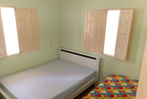 2 habitaciones, tabla de planchar con plancha y wifi gratis