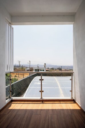 ファミリー ハウス プールビュー | 4 室のベッドルーム、遮光カーテン、WiFi (無料)