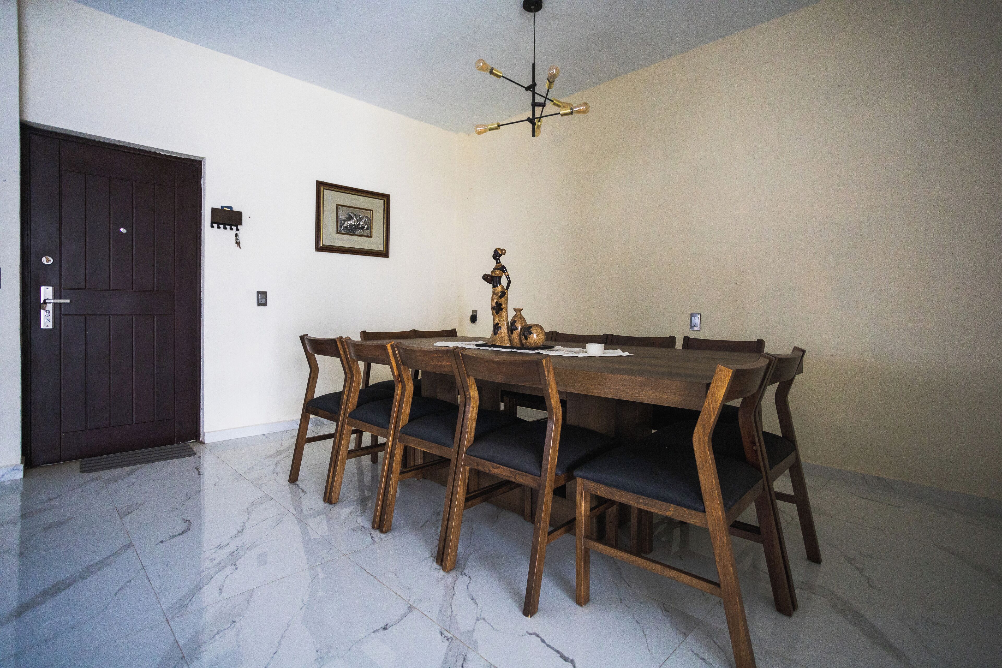 Casa familiar, vista a la alberca | Comedor
