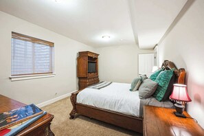 2 Schlafzimmer, Bügeleisen/Bügelbrett, Reisekinderbett, WLAN