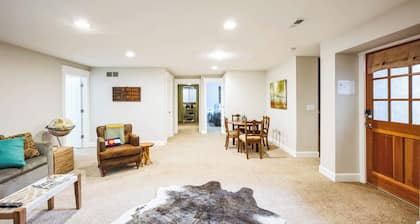 Beautiful Backyard | Blocks from Old Town