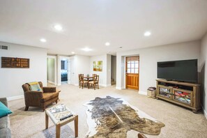 Fernseher, Videospiele, DVD-Player