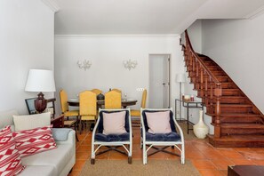 Family House, 4 Bedrooms, Non Smoking | Living area | Flat-screen TV