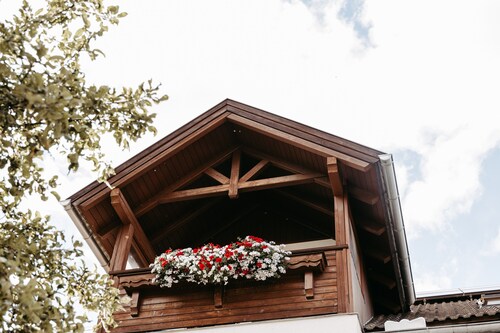 Holiday Apartment 'Seifterhof - No 2' with Mountain View, Shared Terrace and Wi-Fi