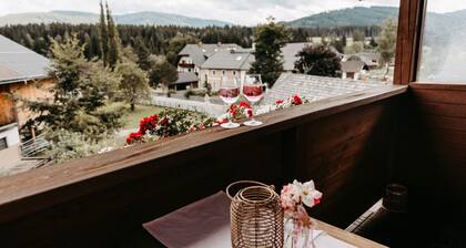 Holiday Apartment 'Seifterhof - No 2' with Mountain View, Shared Terrace and Wi-Fi