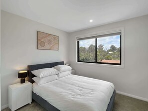 4 Schlafzimmer, Bügeleisen/Bügelbrett, WLAN, Bettwäsche