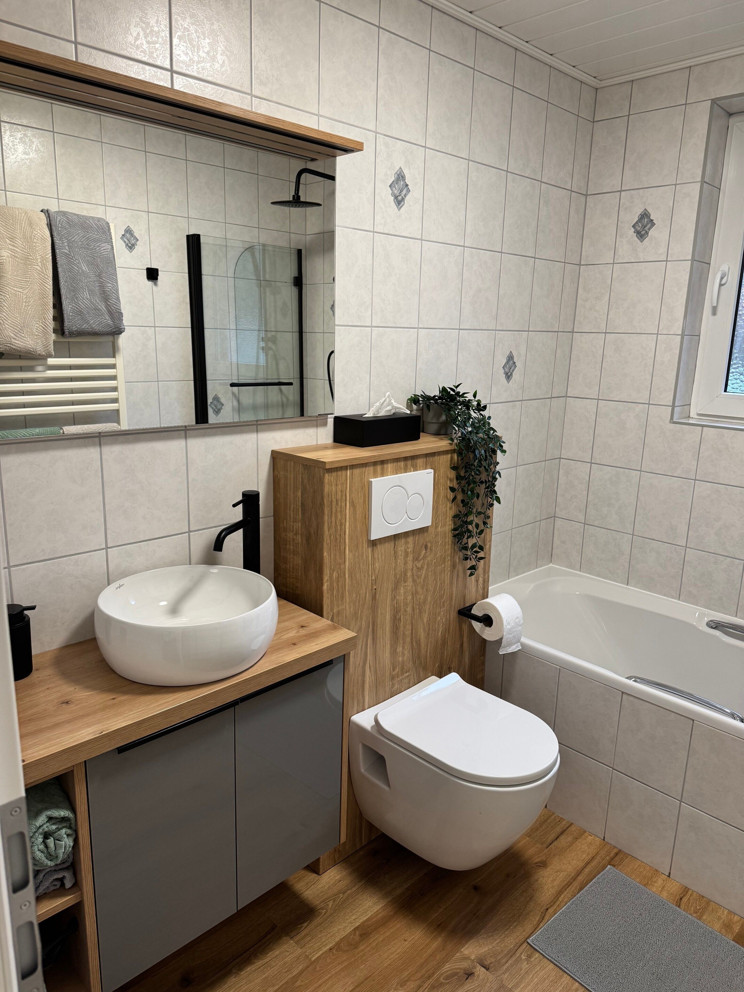 Dusche, Haartrockner, Handtücher