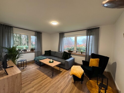 Ferienwohnung 'Ahlers' mit gemeinsamer Terrasse, privatem Garten und Wi-Fi