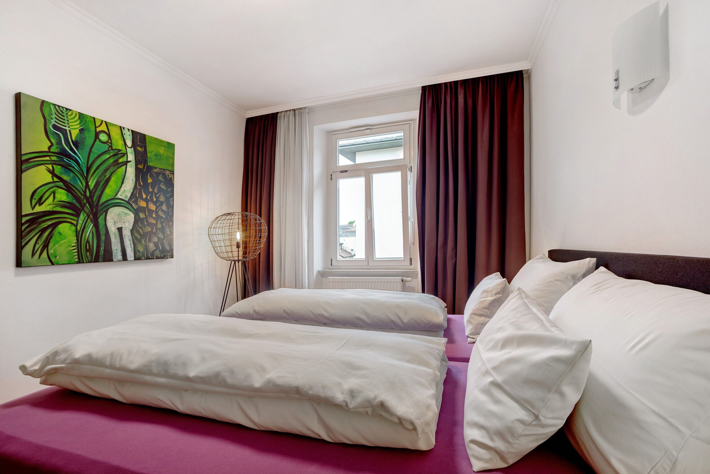 Wifi gratis y ropa de cama 