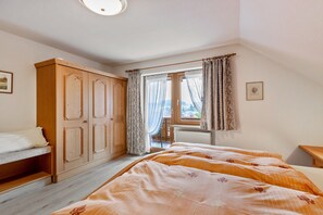 1 bedroom, iron/ironing board, free WiFi, bed sheets - Apartment '1, 46qm' with Mountain View, Shared Terrace and Wi-Fi (Schluchsee)