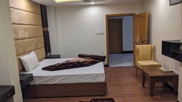 Double Room | Soundproofing, free WiFi