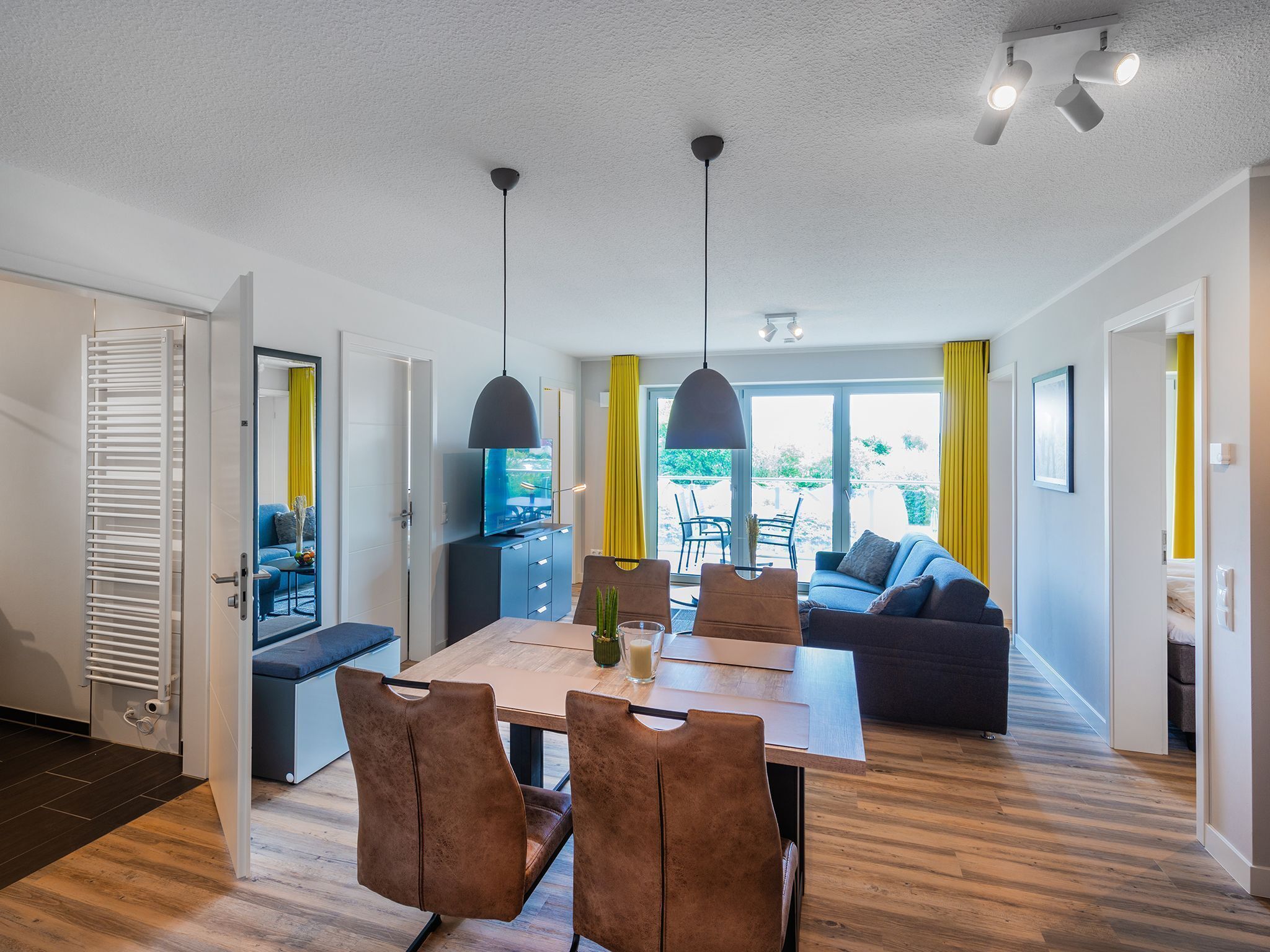 Wohn- und Essbereich