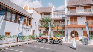 Deluxe - Private onsen, Mountain View | 1 غرفة نوم وخزنة داخل الغرفة ومكتب ومساحة عمل للكمبيوتر المحمول