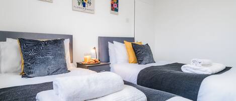 5 camere, ferro/asse da stiro, Wi-Fi, lenzuola