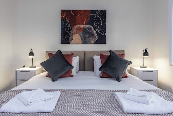 3 bedrooms, iron/ironing board, free WiFi