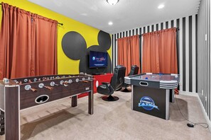 Spielezimmer