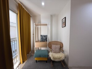 Blossom Nest | Living area