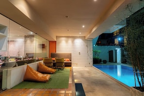Piscine extérieure