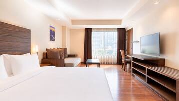 Junior Studio Suite