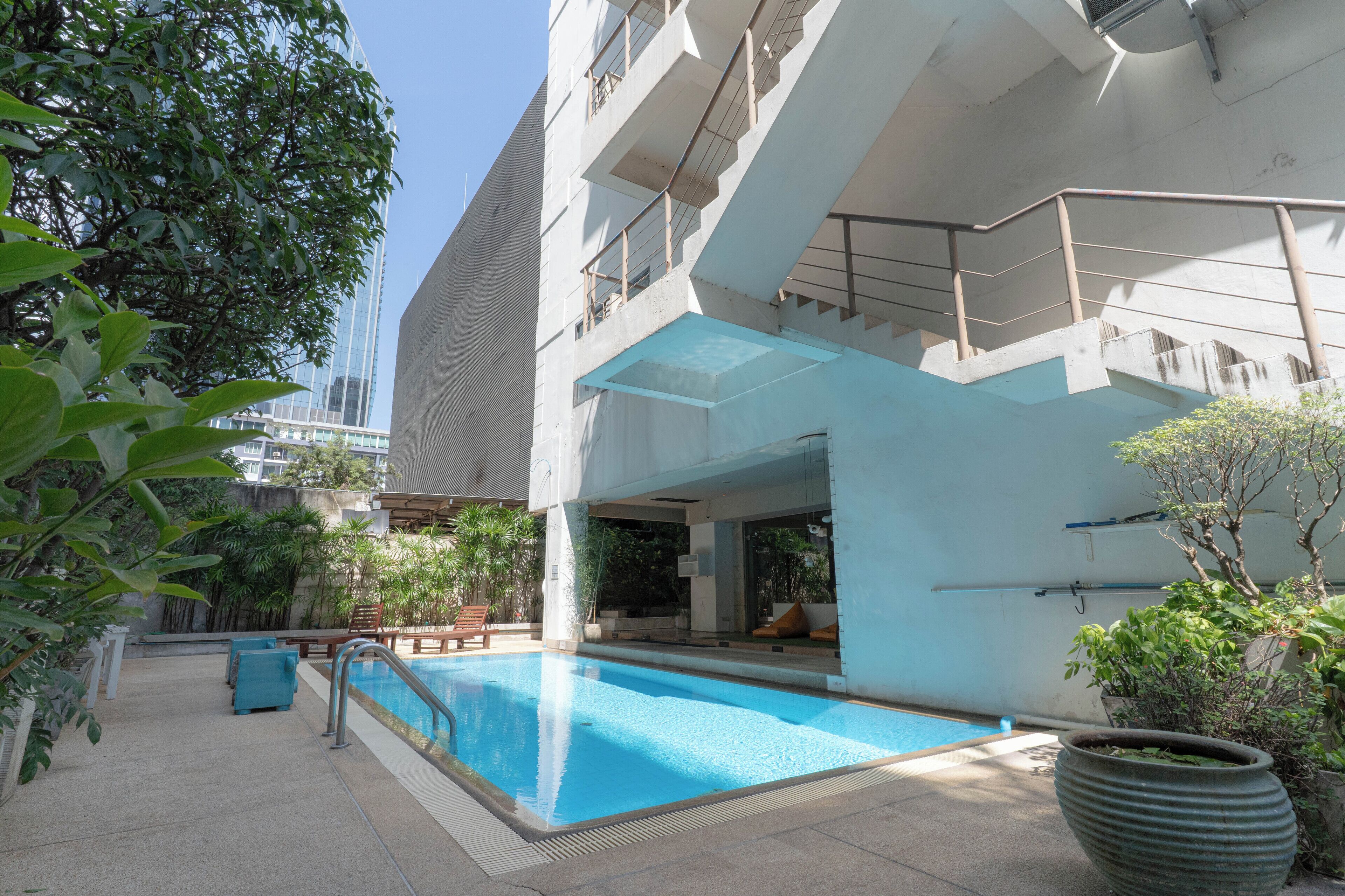 Foto - Journeyhub Sukhumvit 26, Bangkok - Formerly St James Hotel