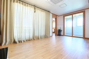 Room (B Room) - Gangneung Green Pension (Gangneung)