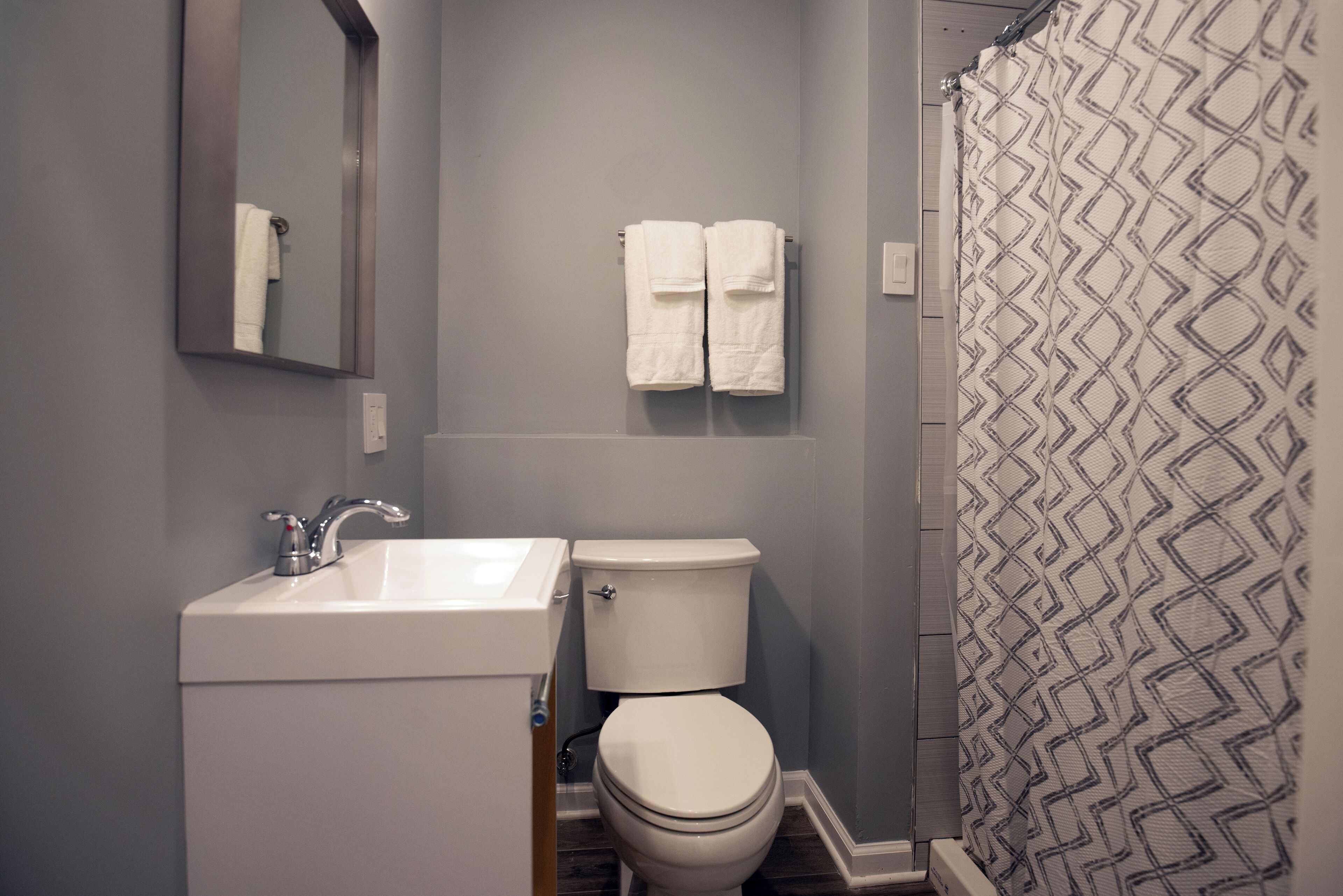 Classic Studio, 1 Double Bed, Non Smoking | Bathroom | Shower, rainfall showerhead, free toiletries, hair dryer