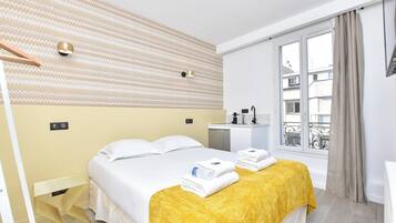 Wi-Fi gratuit, draps fournis