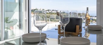 Luxury Penthouse with Seaview & Golf 5010