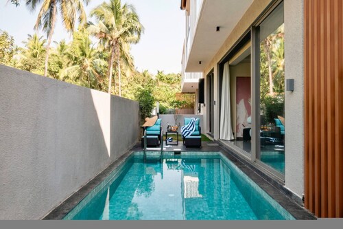 Luxe 3bhk Villa Kosha Pvt Pool - 2km to Beach