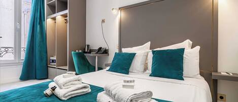 1 bedroom, travel cot, free WiFi, bed sheets