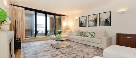 TV connectée, cheminée