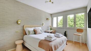 Desk, iron/ironing board, free WiFi, bed sheets