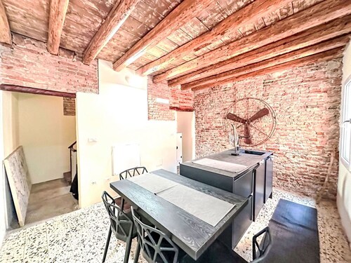 Magnifique maison de vacances privée pour 4 personnes avec WIFI, climatisation, TV et balcon