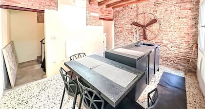 Magnifique maison de vacances privée pour 4 personnes avec WIFI, climatisation, TV et balcon