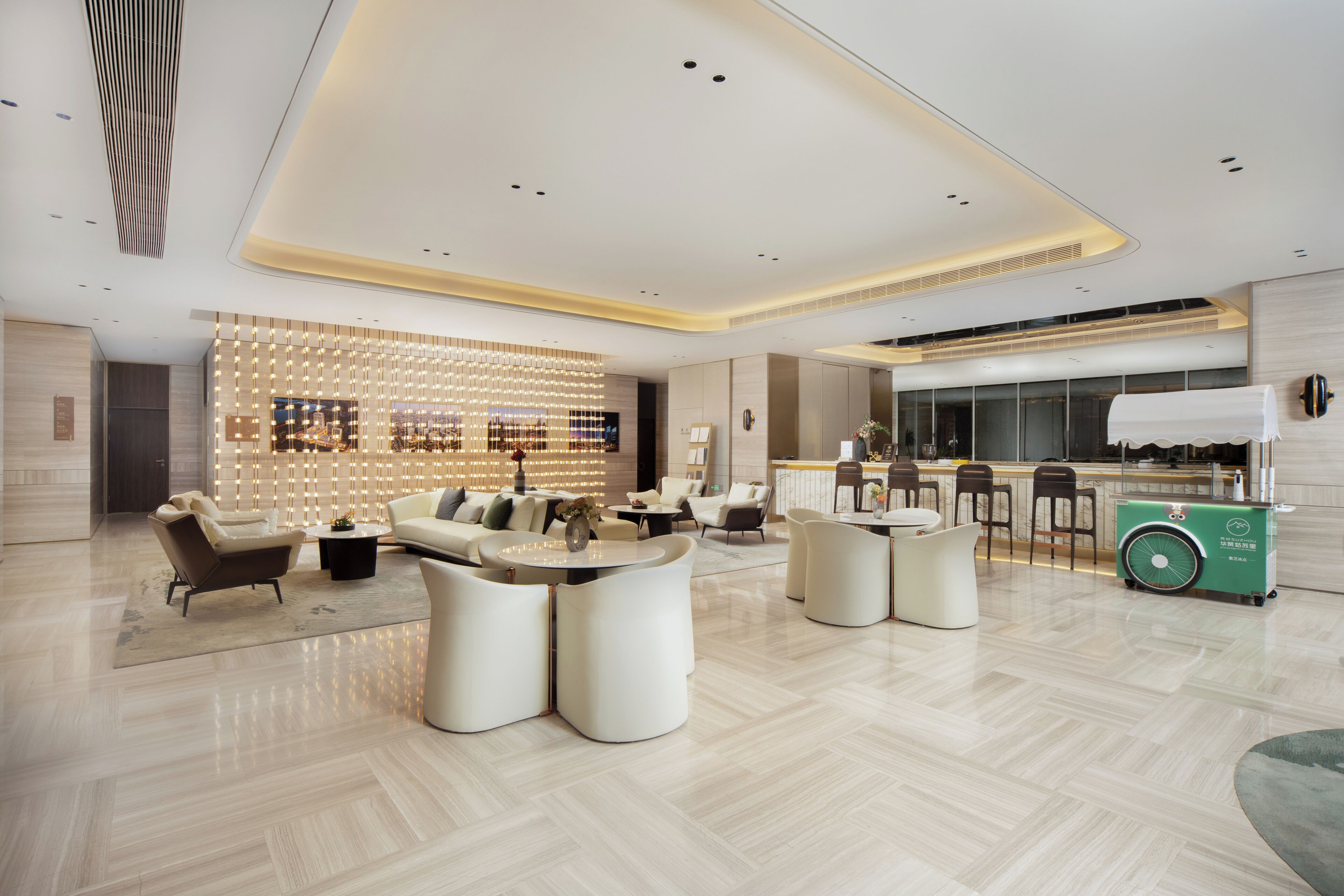 Coin salon dans le hall