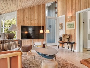 Télévision, cheminée