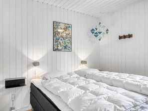3 bedrooms, Internet